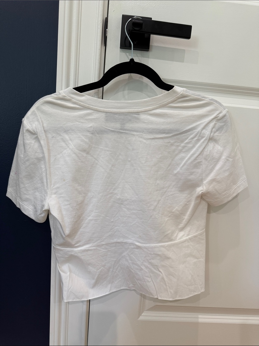 Thakoon White Knot-Front V-Neck Crop Top - Picture 4 of 7